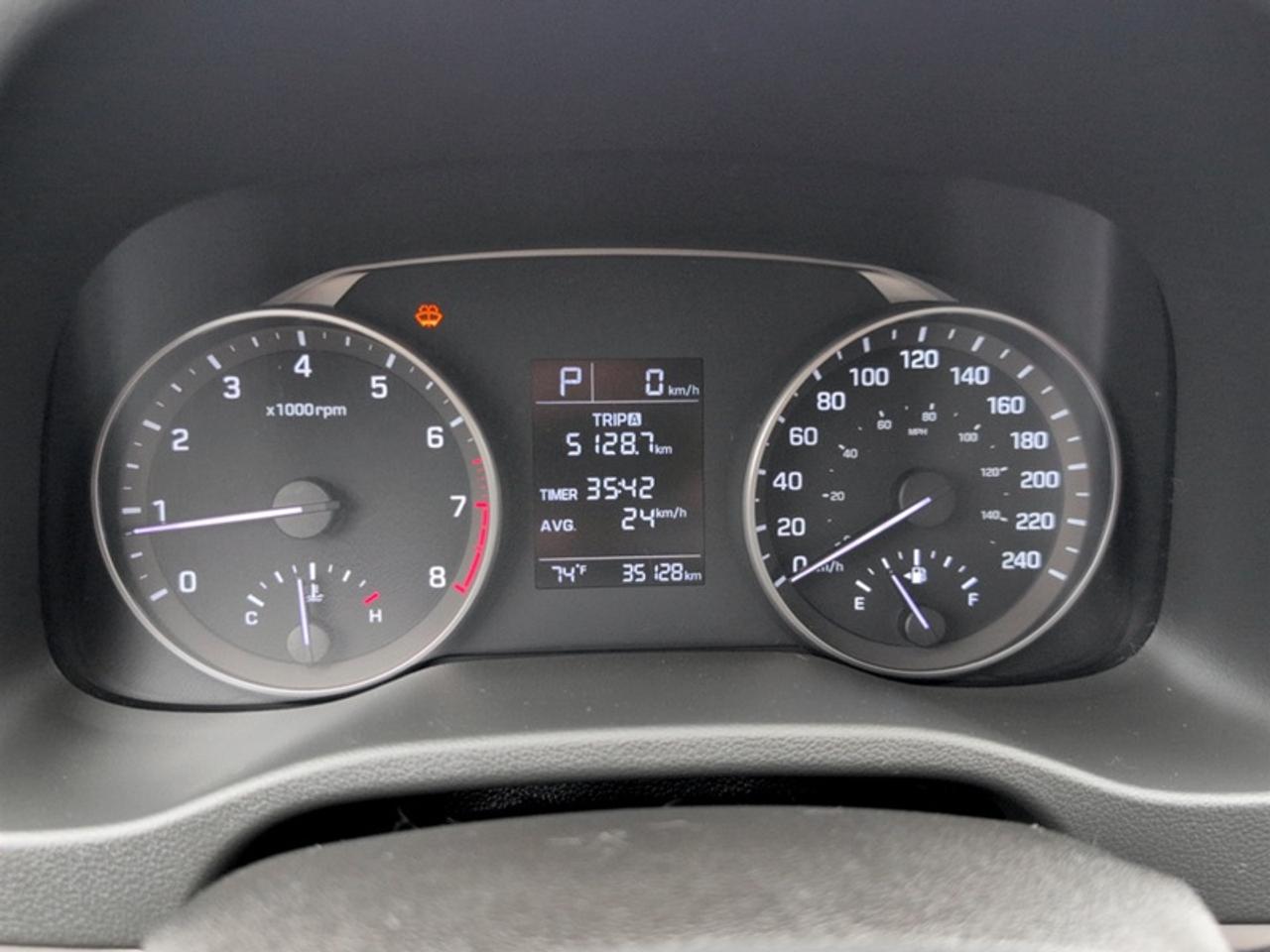 2017 Hyundai Elantra LE  **ULTRA LOW MILEAGE** Photo