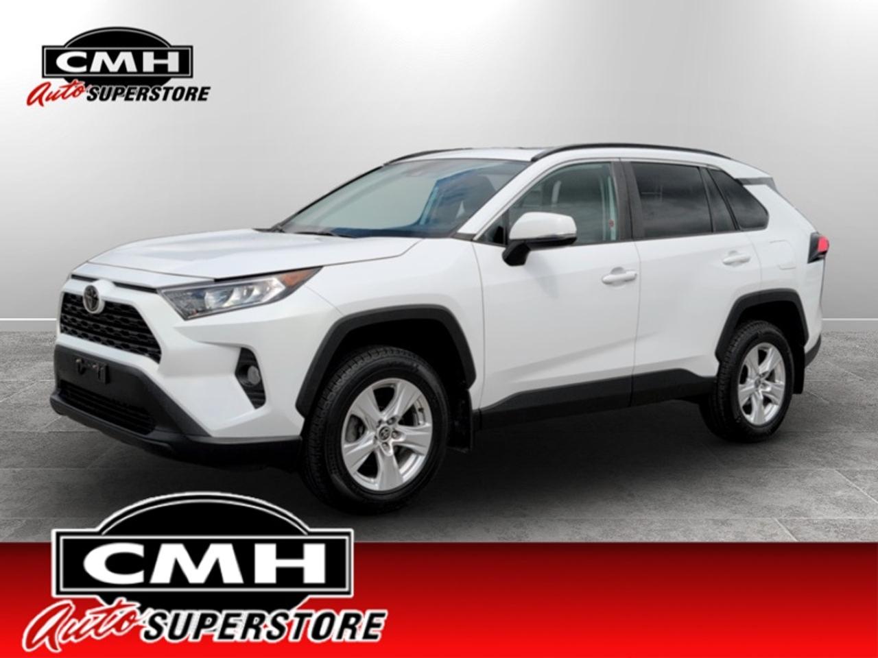2021 Toyota RAV4 XLE  **CLEAN CARFAX - ONE OWNER** Photo0