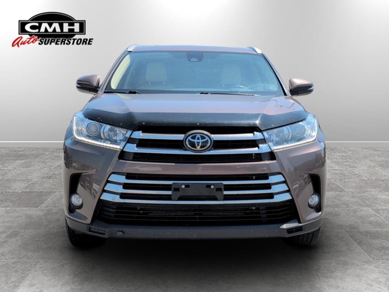 2019 Toyota Highlander XLE AWD  **LOW KMS - 8 PASS** Photo