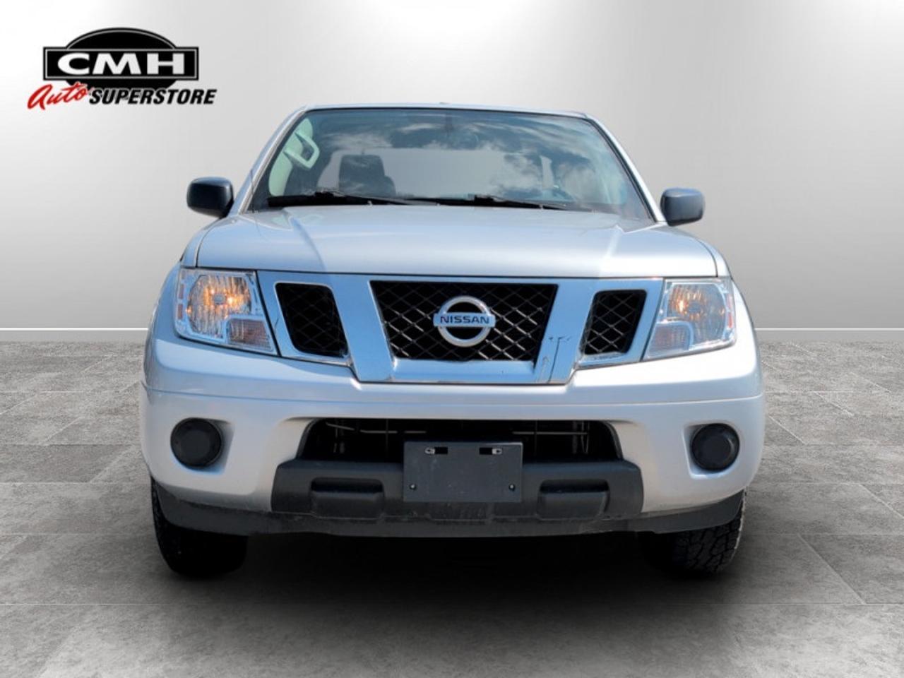 2017 Nissan Frontier SV  **CLEAN CARFAX - LOW MILEAGE** Photo