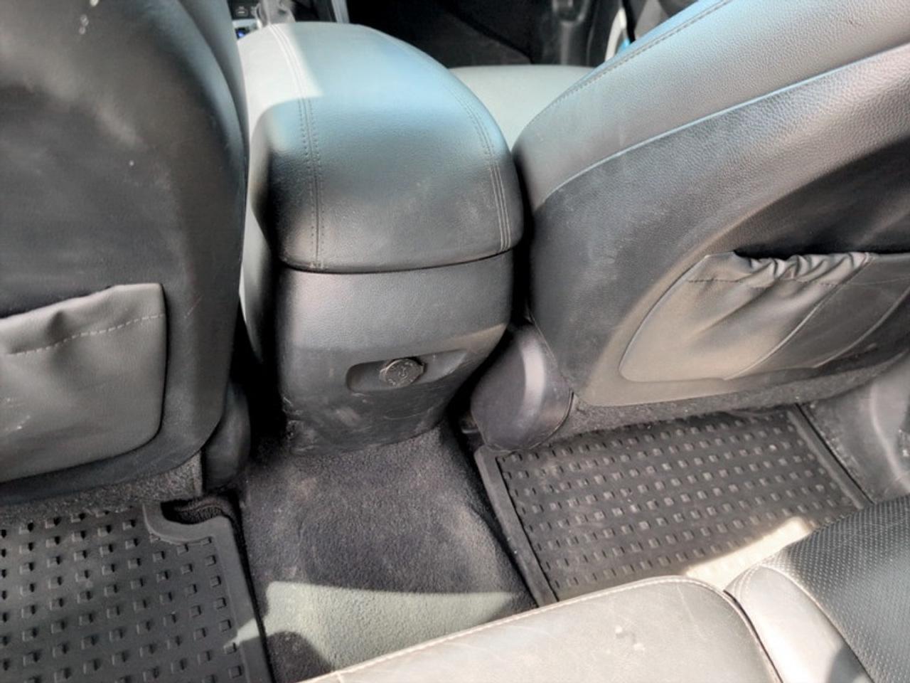2017 Hyundai Santa Fe Sport 2.4L SE AWD Photo