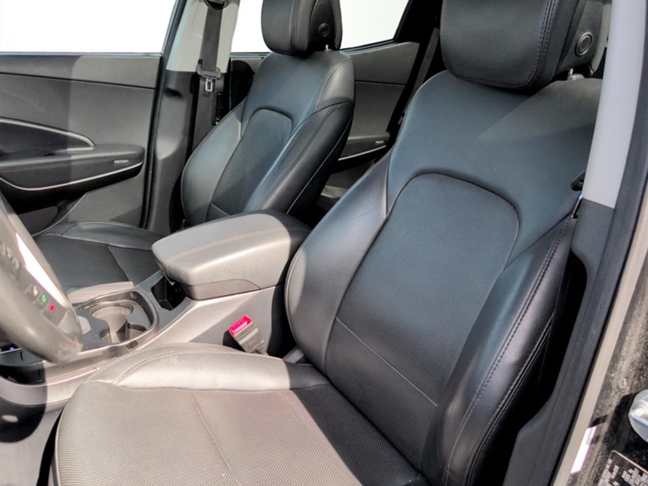 2017 Hyundai Santa Fe Sport 2.4L SE AWD  *CLEAN CARFAX* Photo