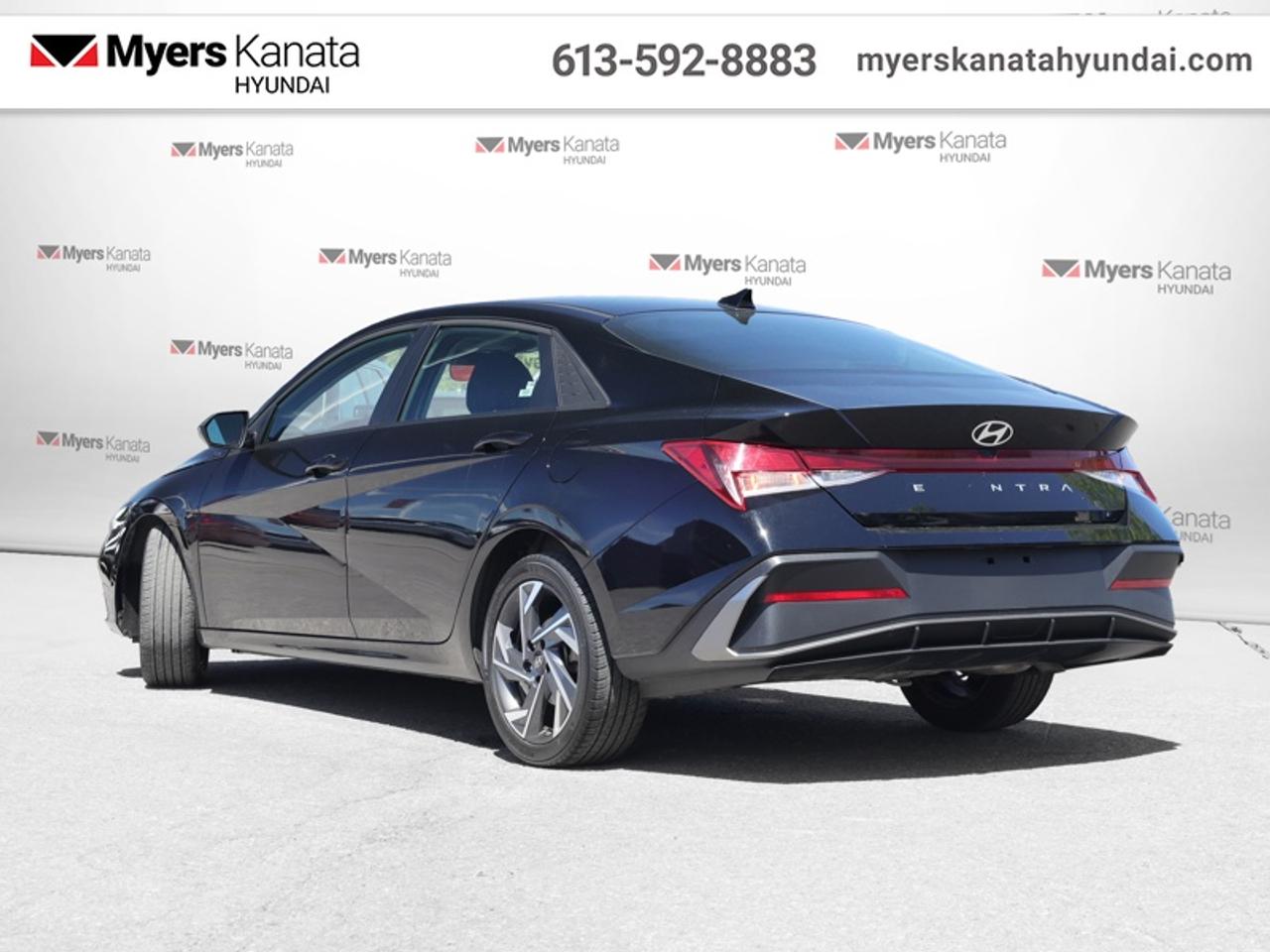 2025 Hyundai Elantra Preferred IVT w/Tech Pkg Photo3