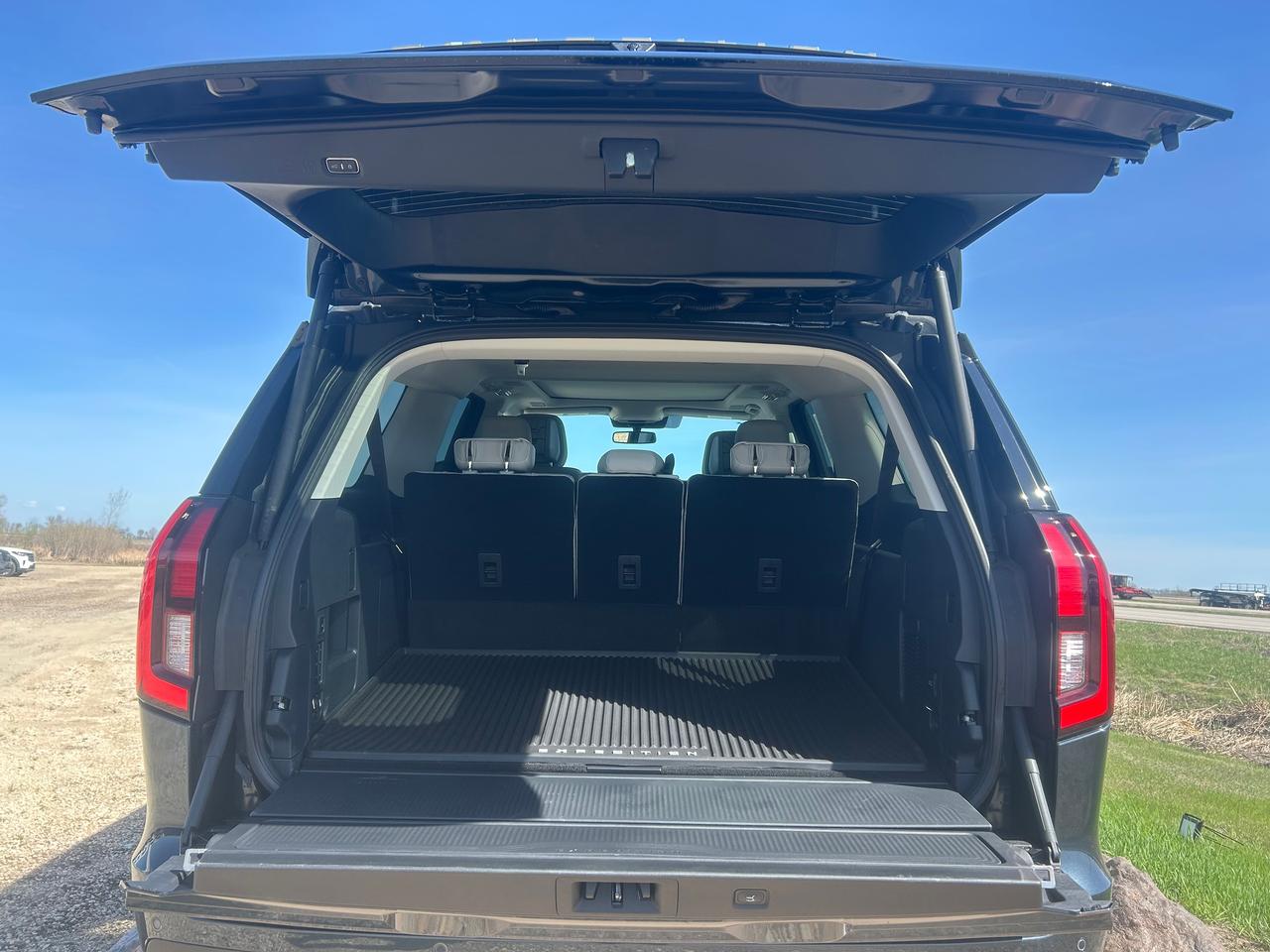2026 Ford Expedition PLATINUM MAX 4x4 600A Photo4