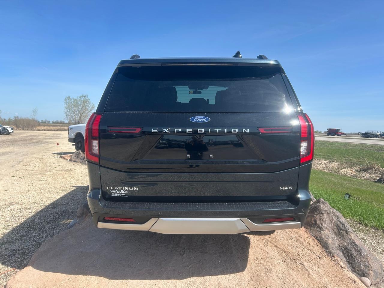 2026 Ford Expedition PLATINUM MAX 4x4 600A Photo3