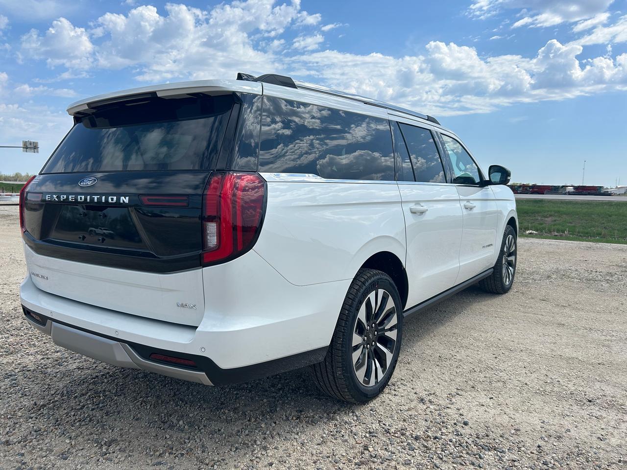 2026 Ford Expedition Platinum Max 4X4 Photo