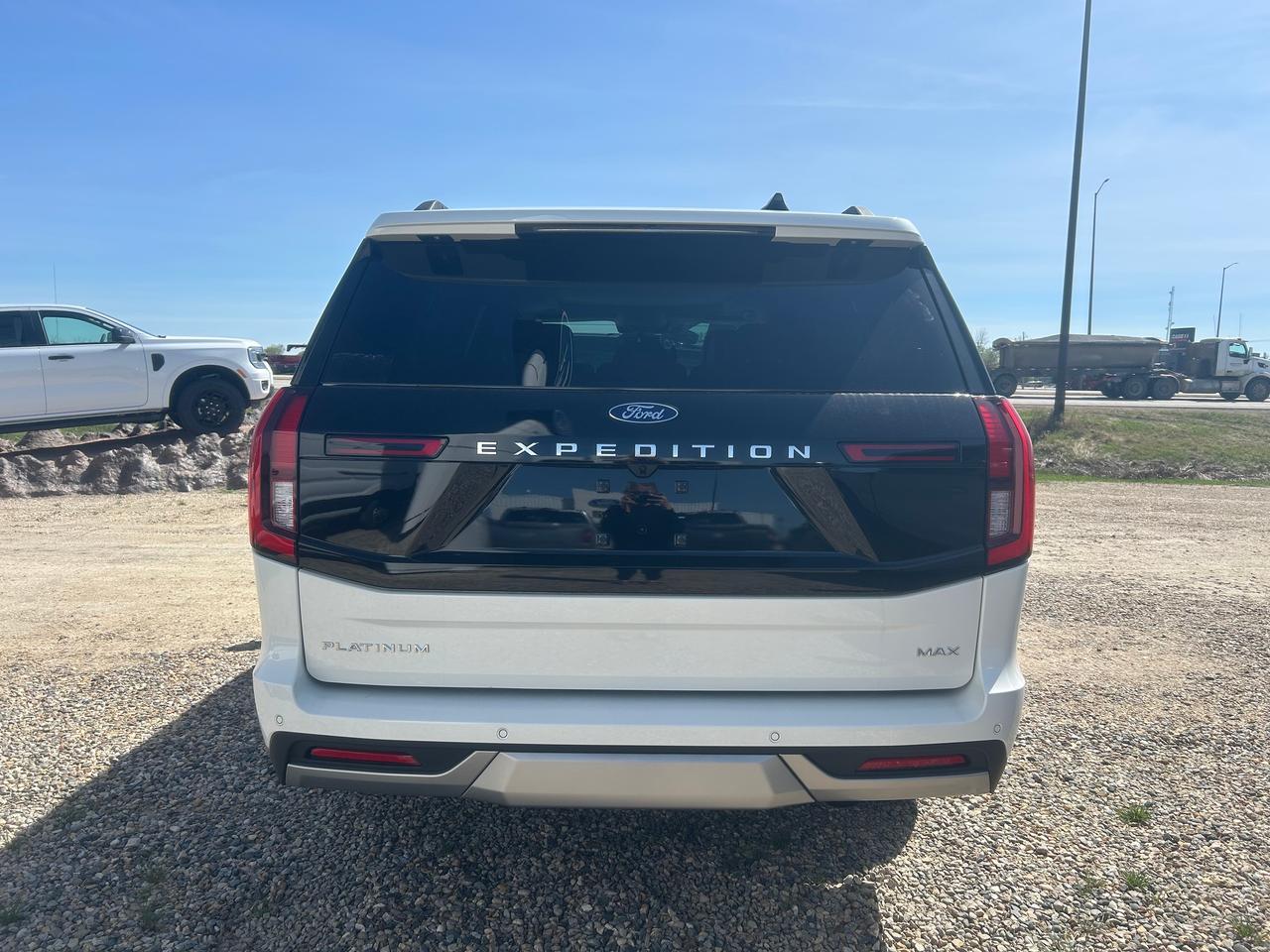 2026 Ford Expedition Platinum Max 4X4 Photo5