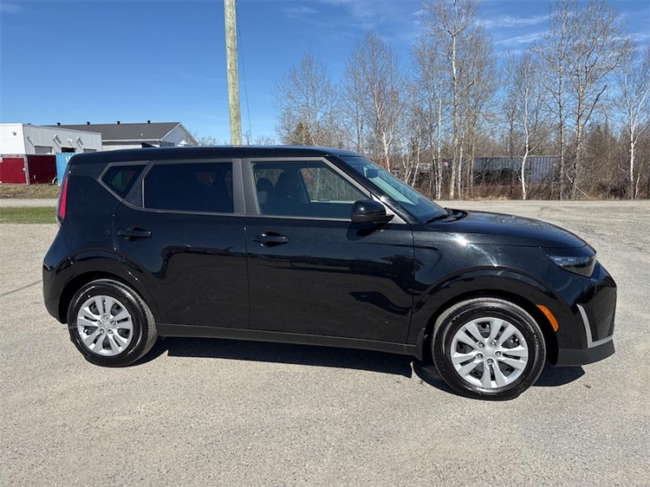 2025 Kia Soul LX   - $191 B/W - Like New Photo