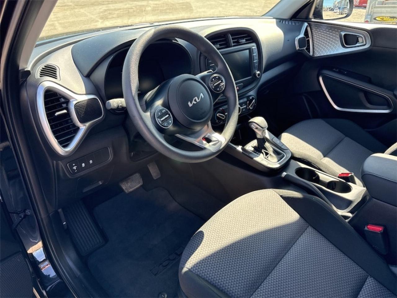 2025 Kia Soul LX   - $191 B/W - Like New Photo