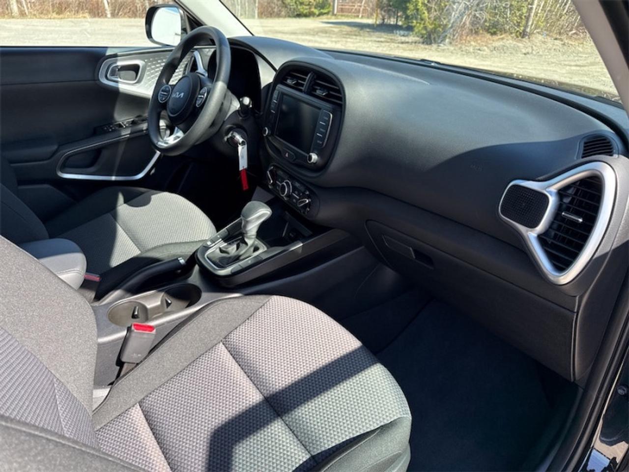2025 Kia Soul LX   - $191 B/W - Like New Photo