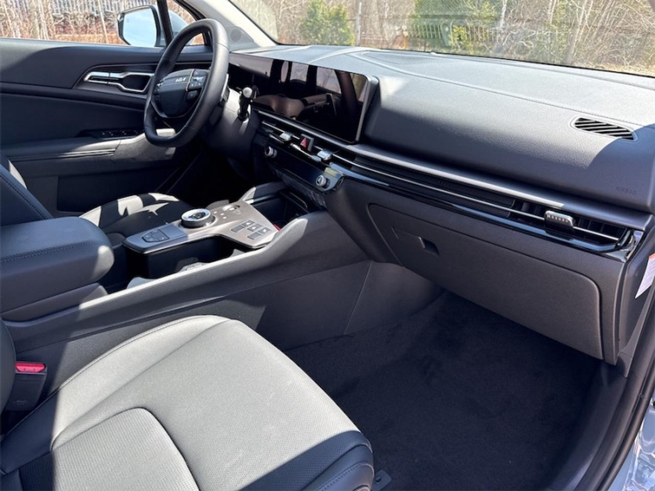 2026 Kia Sportage Hybrid EX AWD  Navigation GPS - $305 B/W Photo