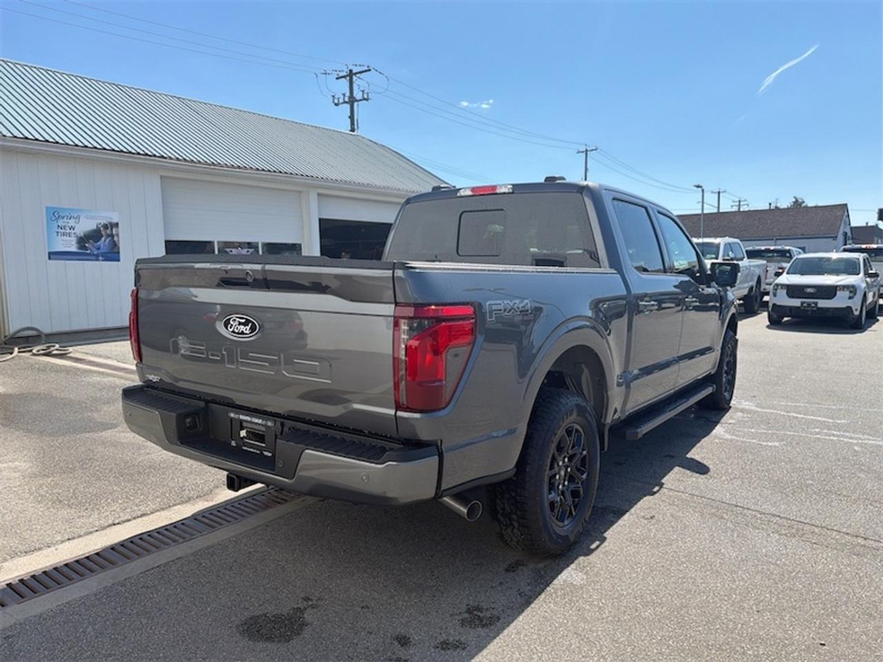 2026 Ford F-150 XLT  - Tailgate Step Photo4
