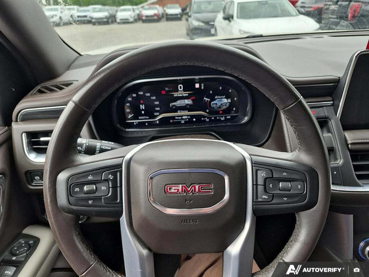 2023 GMC Yukon SLT  - Leather Seats -  Cooled Seats Photo