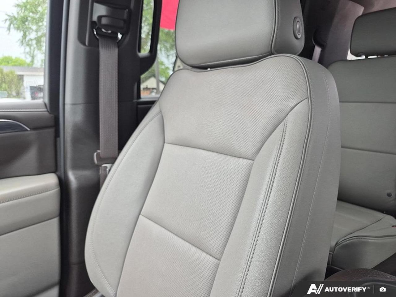 2023 GMC Yukon SLT  - Leather Seats -  Cooled Seats Photo