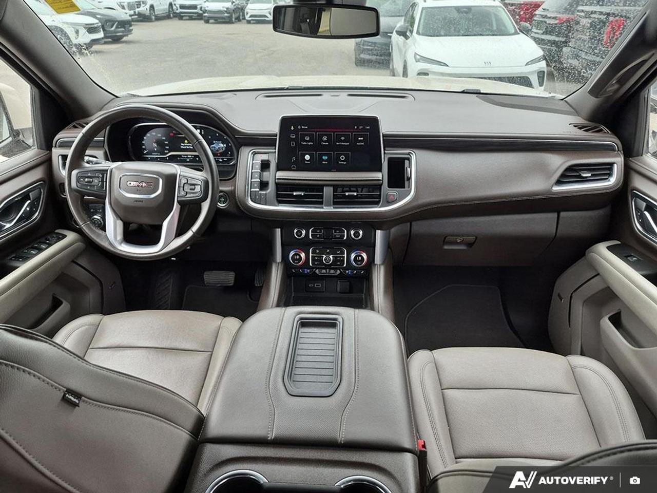 2023 GMC Yukon SLT  - Leather Seats -  Cooled Seats Photo