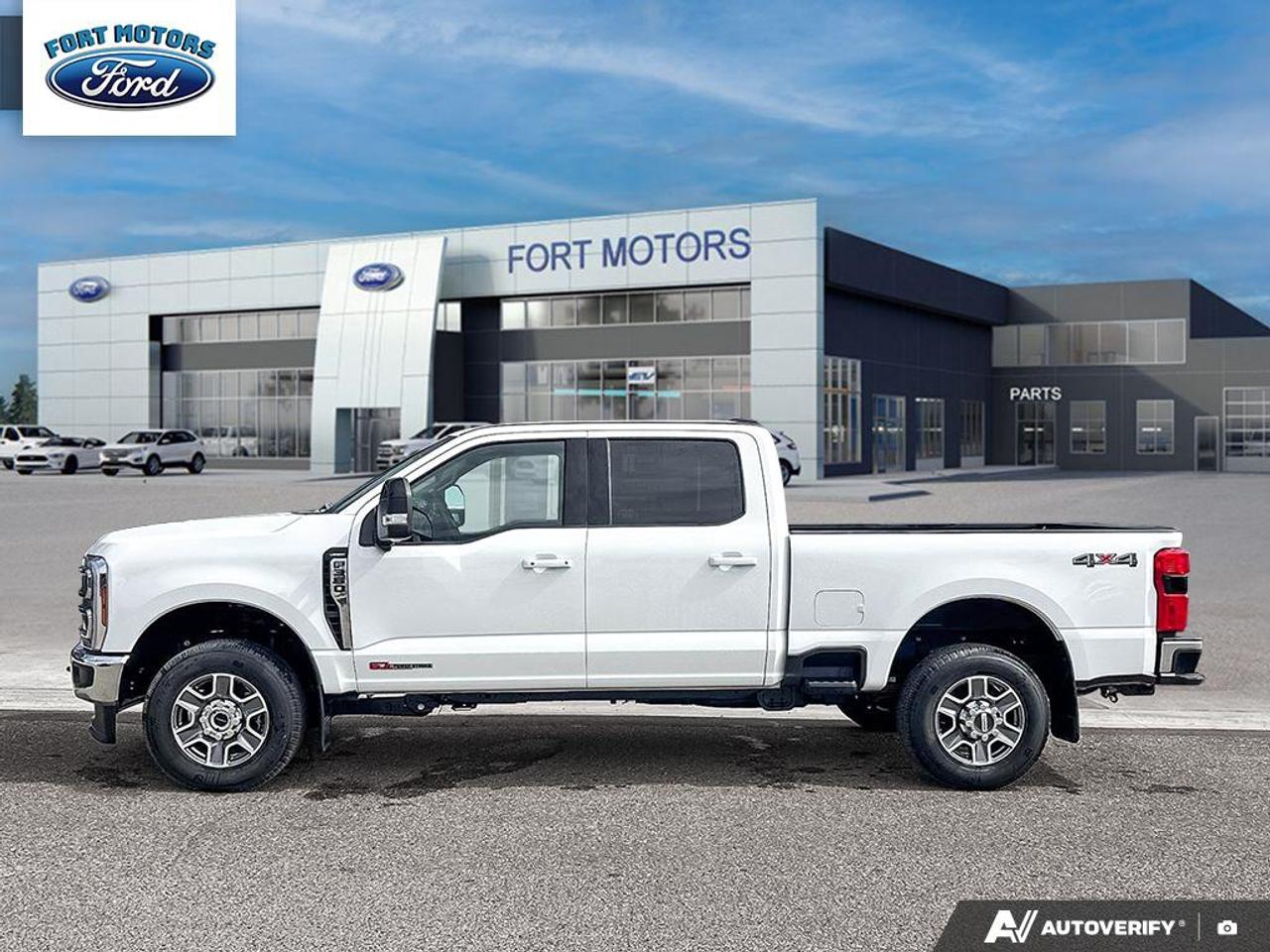 2026 Ford SUPER DUTY F-350 SRW Lariat Photo2