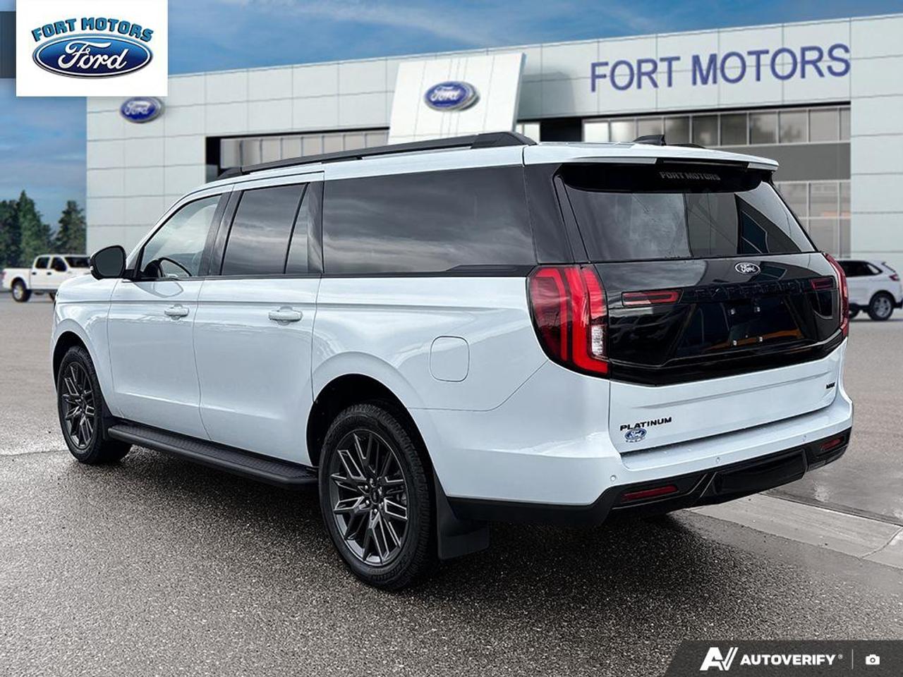 2026 Ford Expedition MAX® Platinum™ Photo3