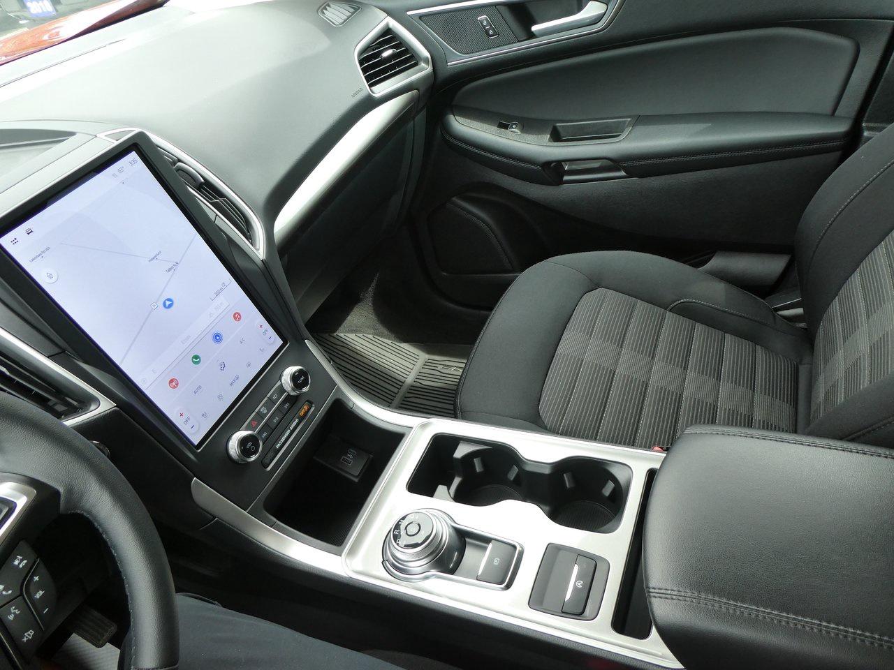 2024 Ford Edge SEL | Heated Seats | Backup Cam | Nav | Photo