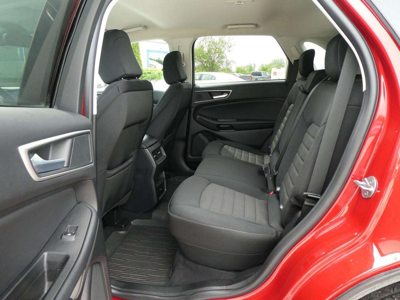 2024 Ford Edge SEL | Heated Seats | Backup Cam | Nav | Photo