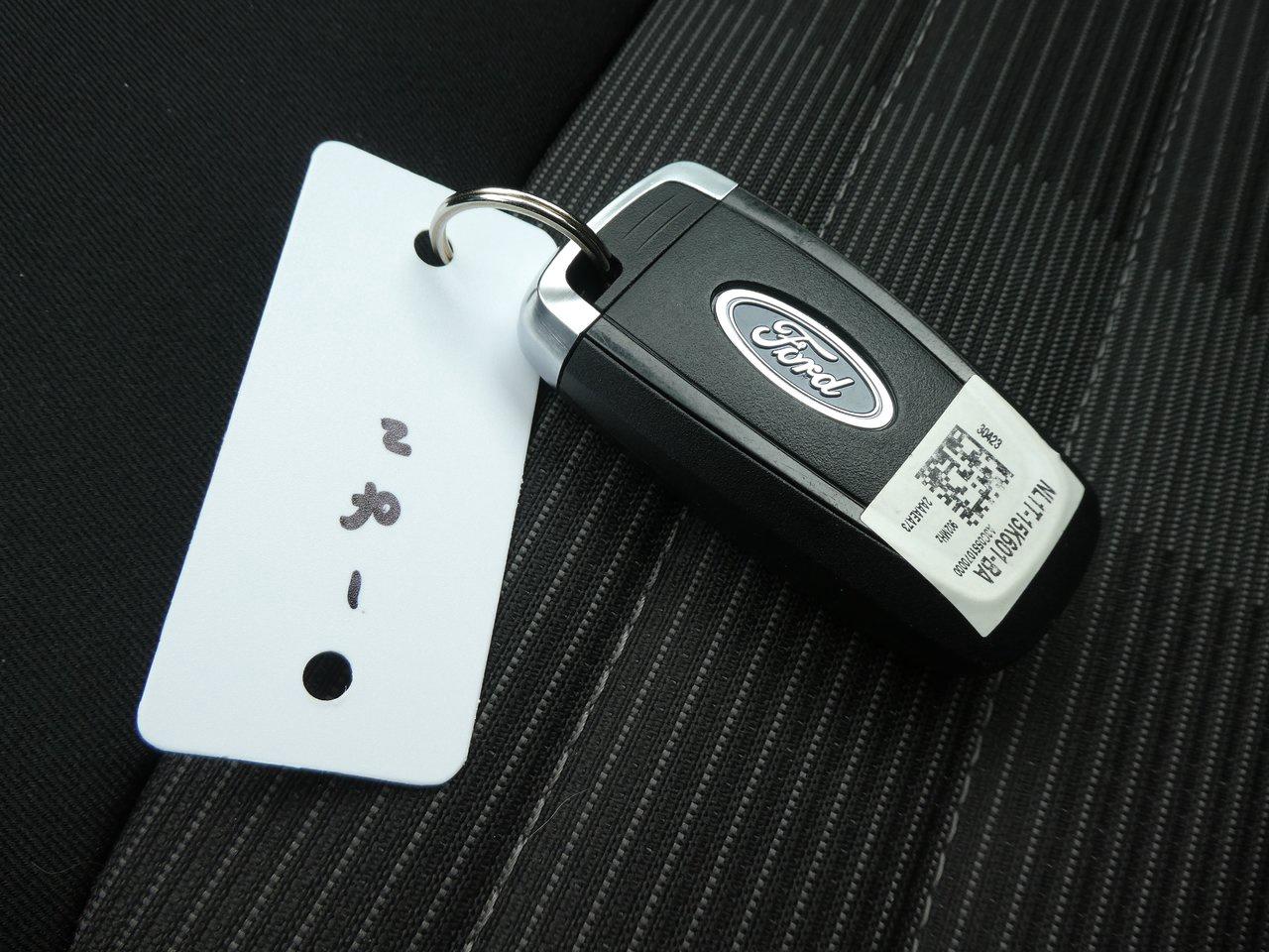 2024 Ford Edge SEL | Heated Seats | Backup Cam | Nav | Photo