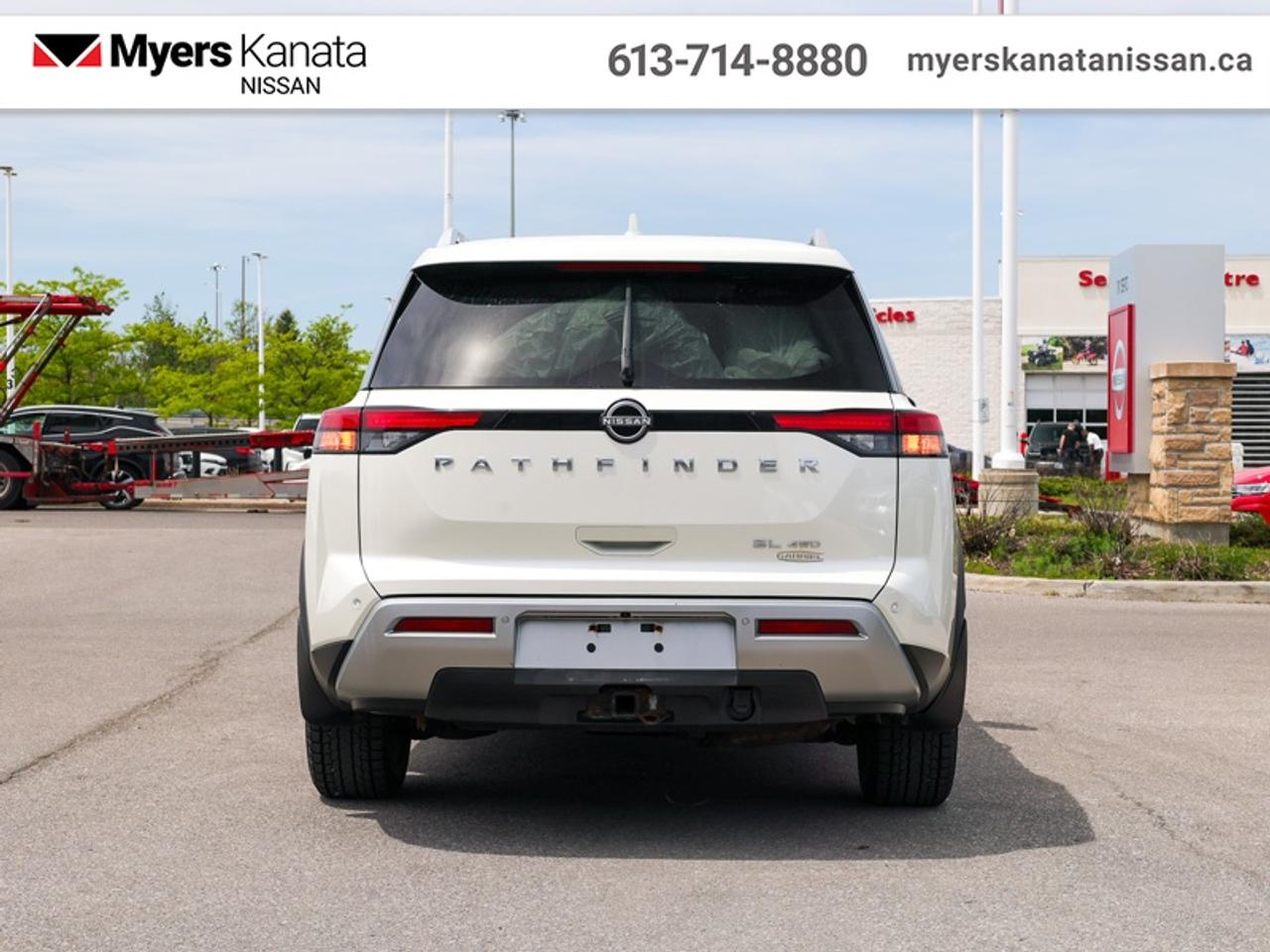 2022 Nissan Pathfinder SL  - Sunroof -  Navigation - $252 B/W Photo