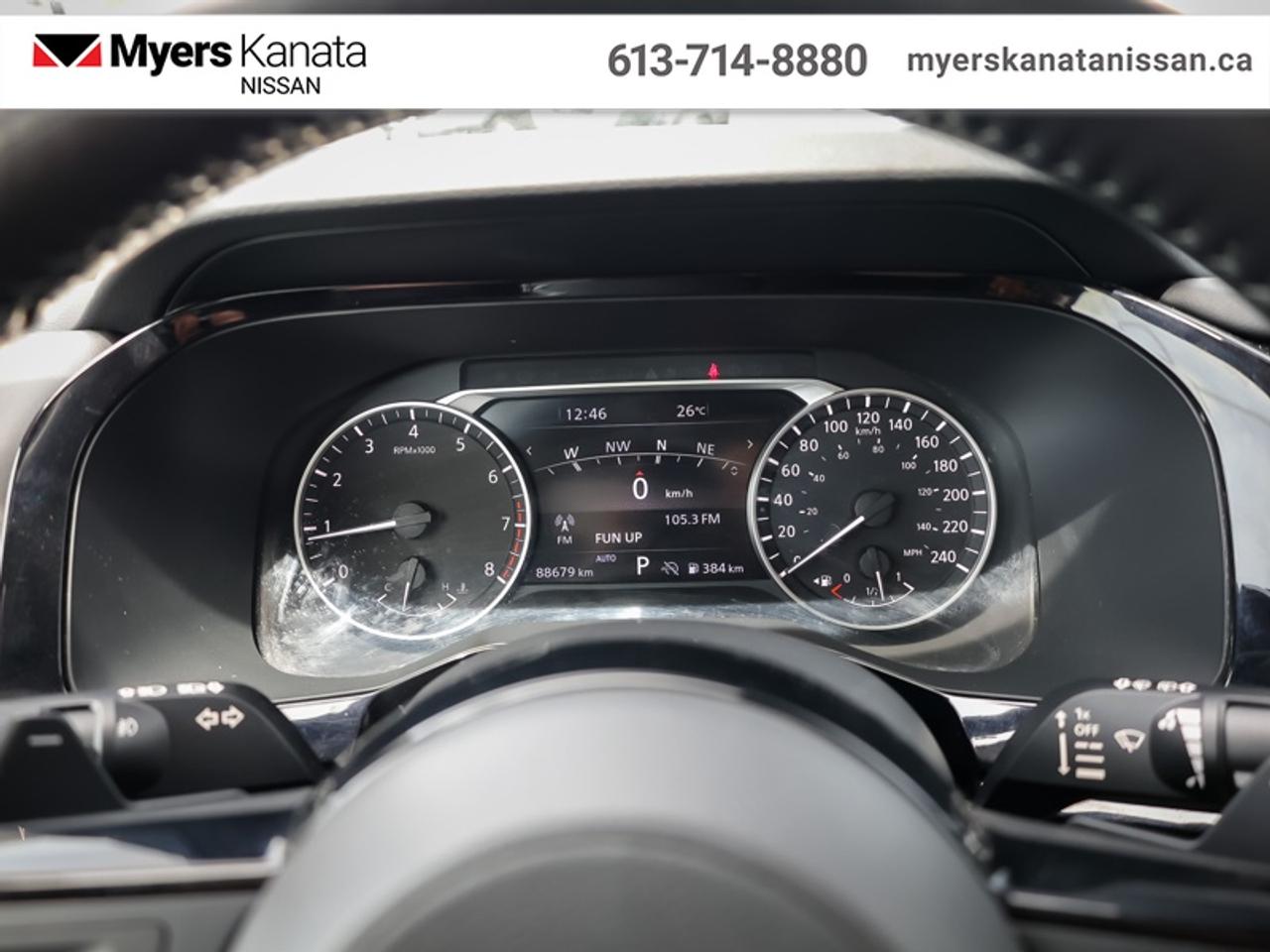 2022 Nissan Pathfinder SL  - Sunroof -  Navigation - $252 B/W Photo