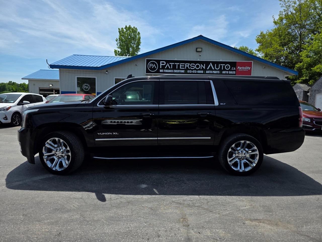 2017 GMC Yukon XL SLT Photo