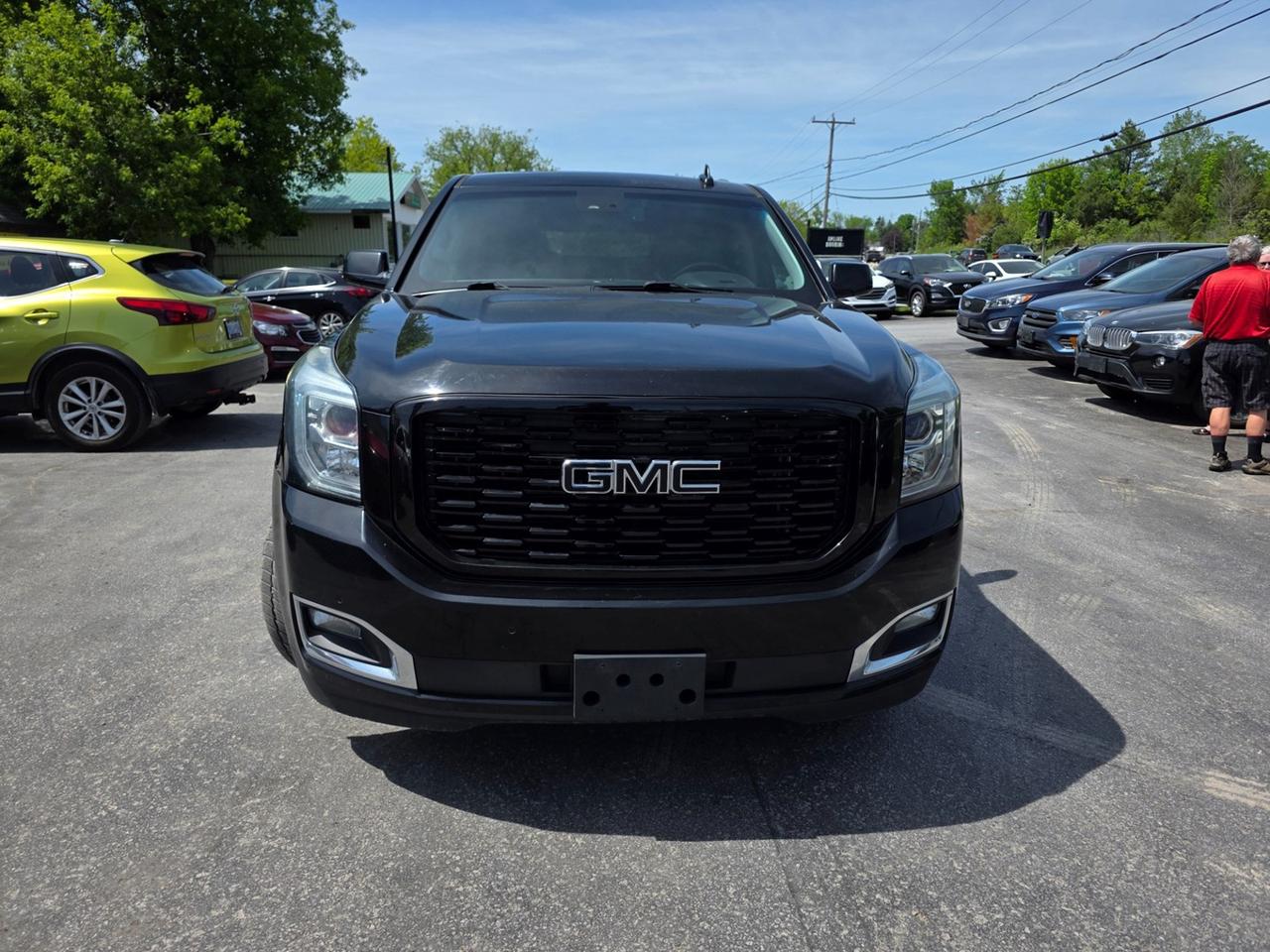 2017 GMC Yukon XL SLT Photo