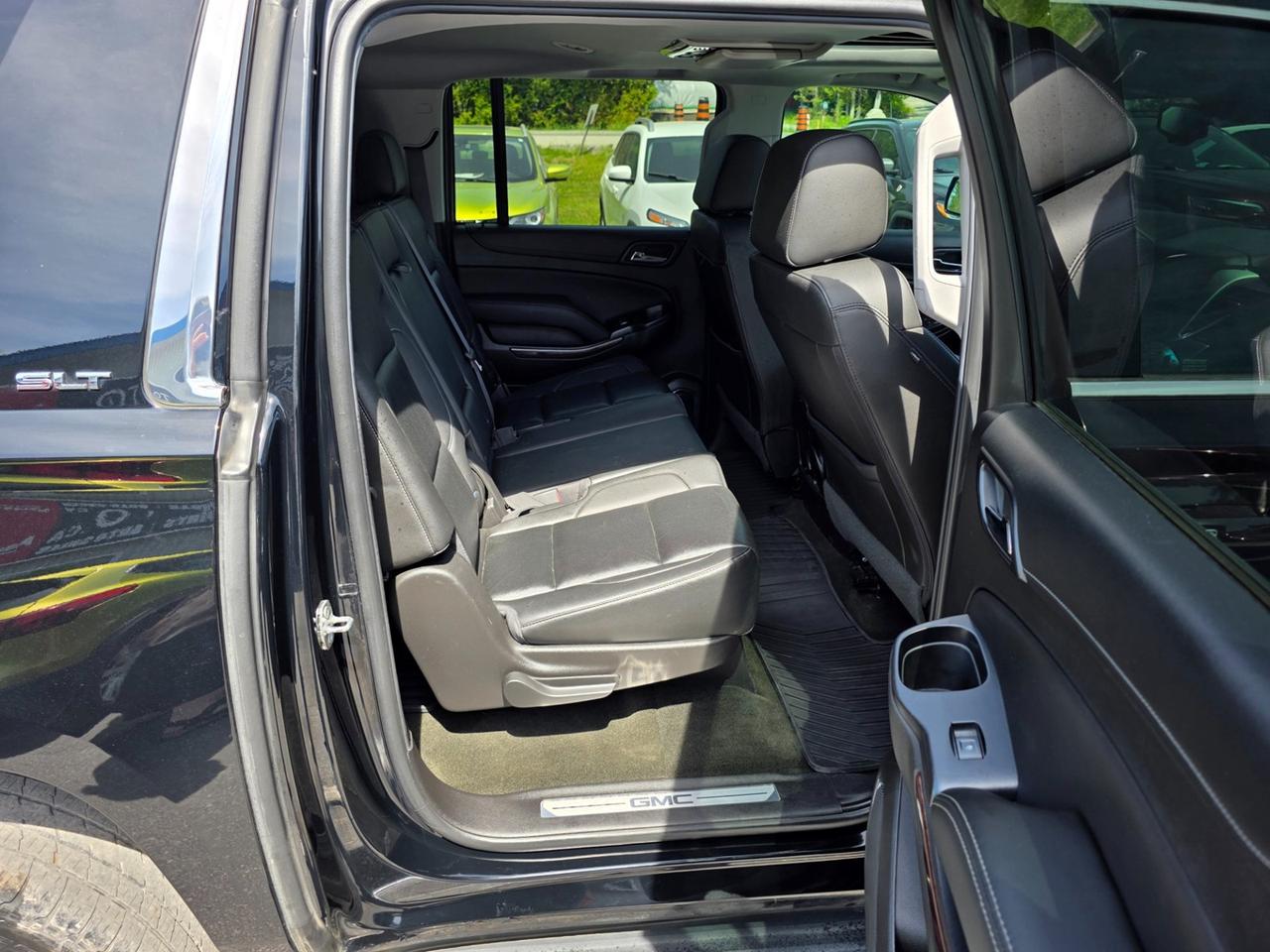 2017 GMC Yukon XL SLT Photo
