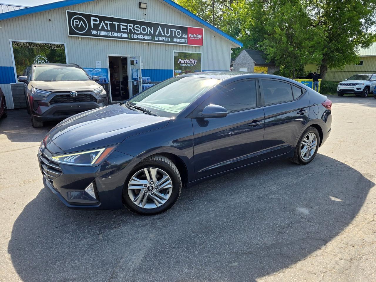 2020 Hyundai Elantra Limited Photo