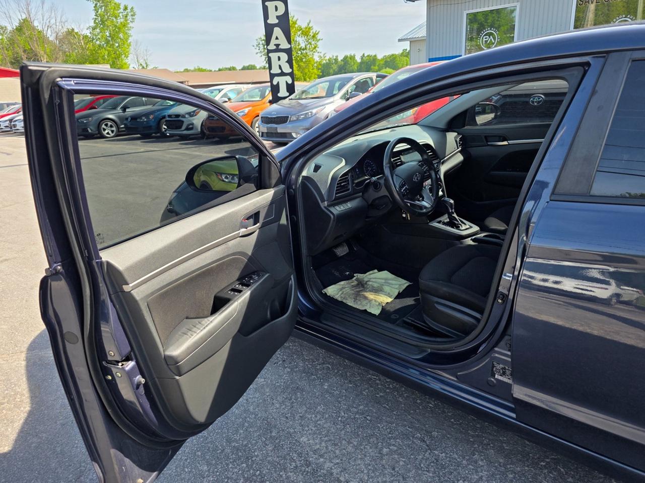 2020 Hyundai Elantra Limited Photo