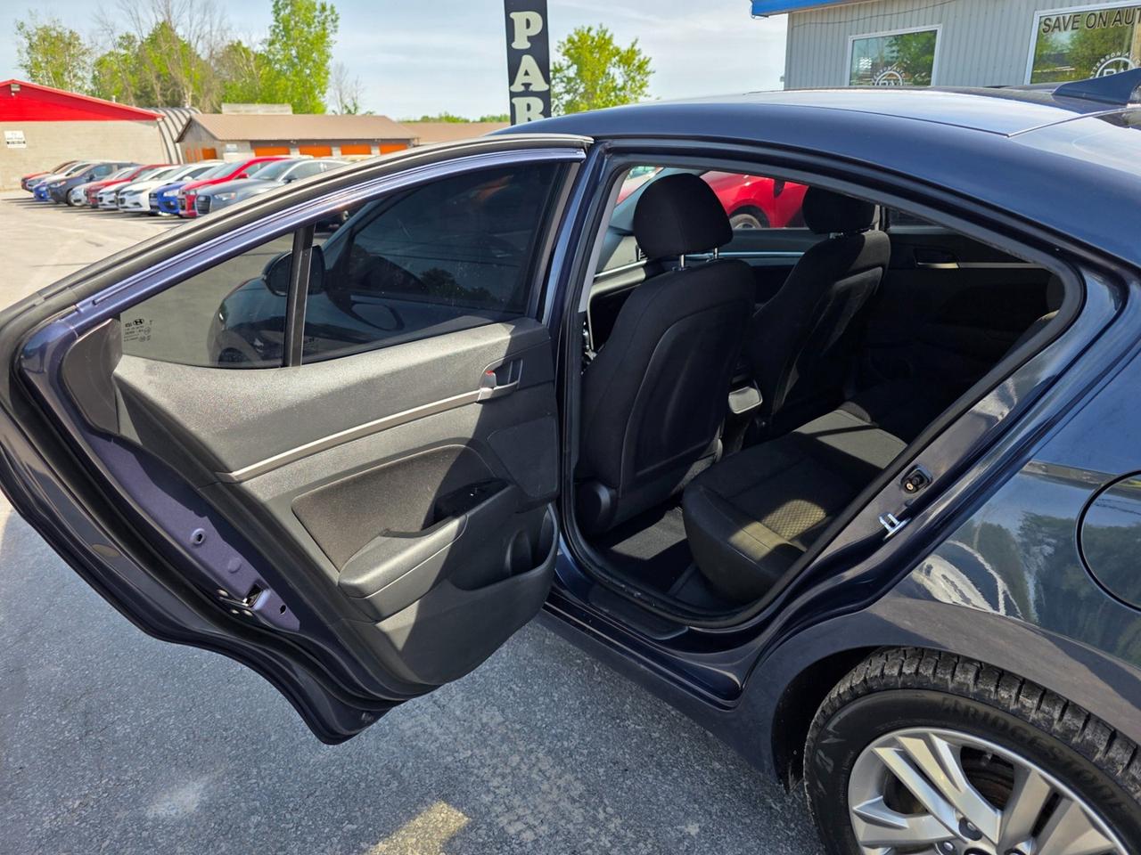 2020 Hyundai Elantra Limited Photo