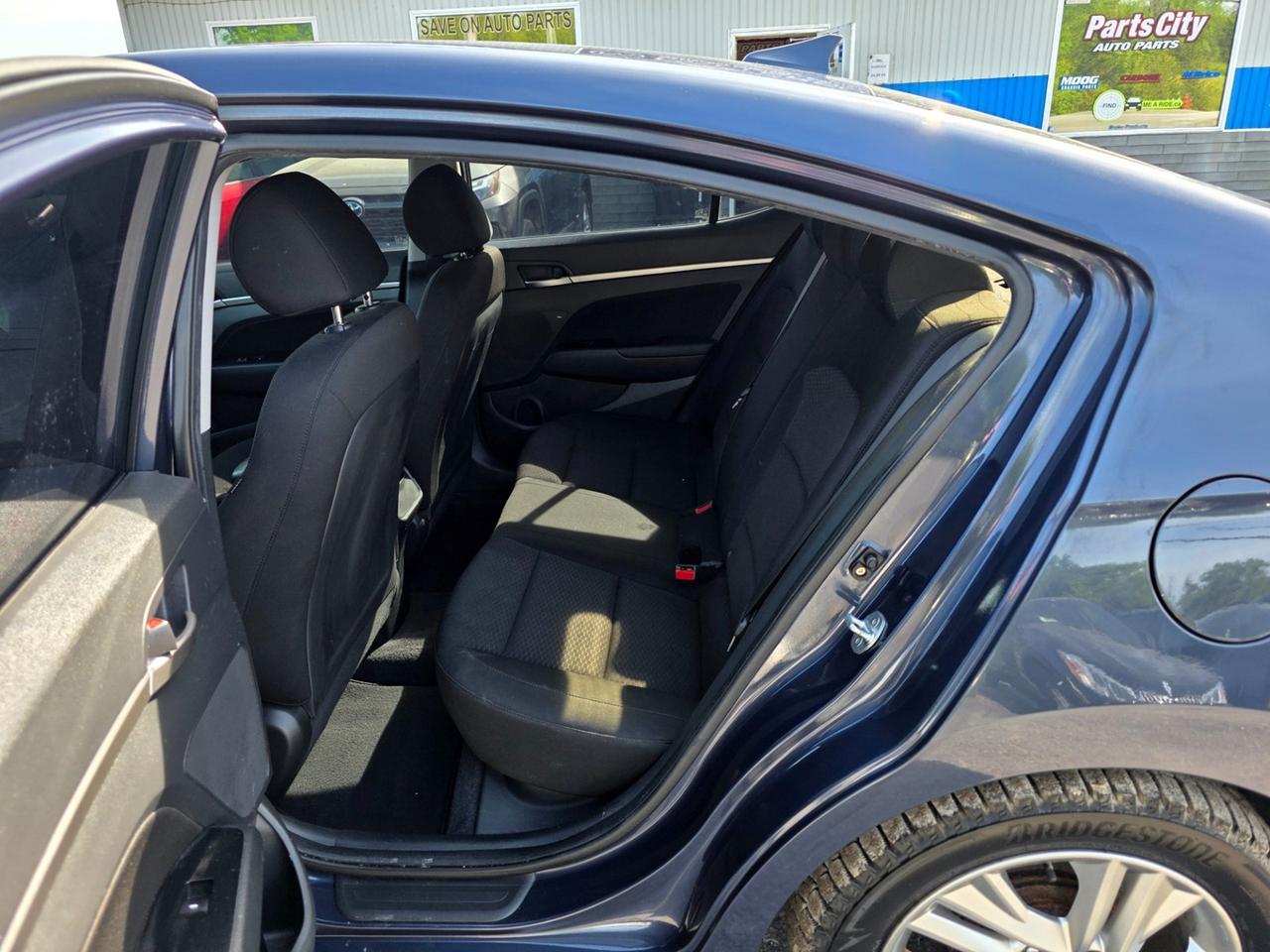 2020 Hyundai Elantra Limited Photo
