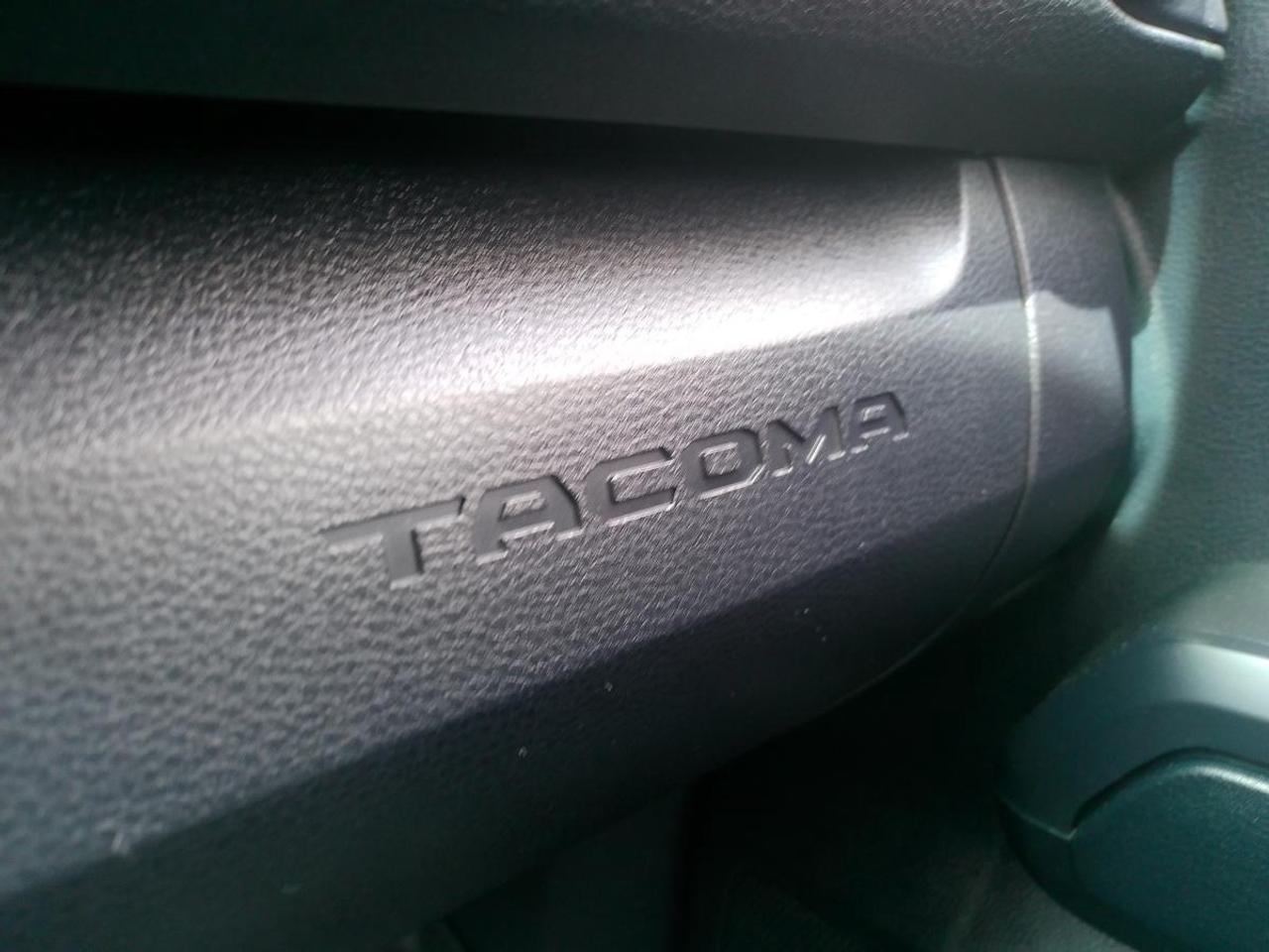 2016 Toyota Tacoma SR Photo