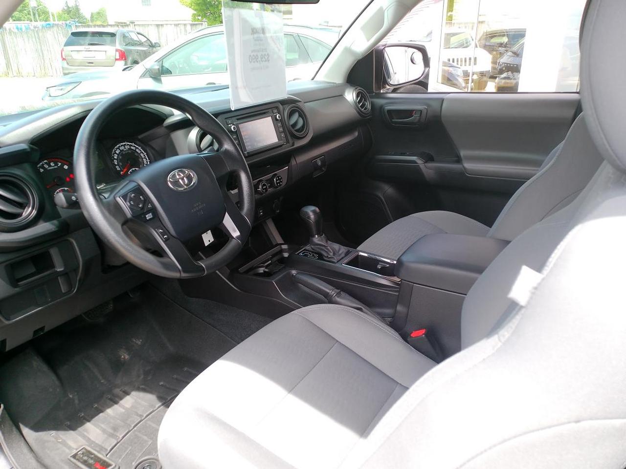 2016 Toyota Tacoma SR Photo