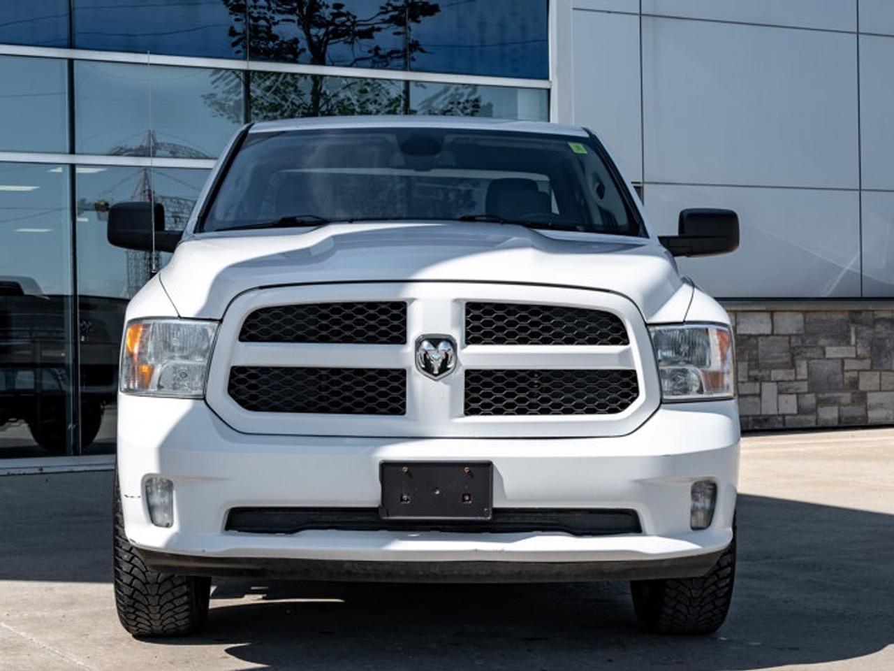 2021 RAM 1500 Classic EXPRESS Photo