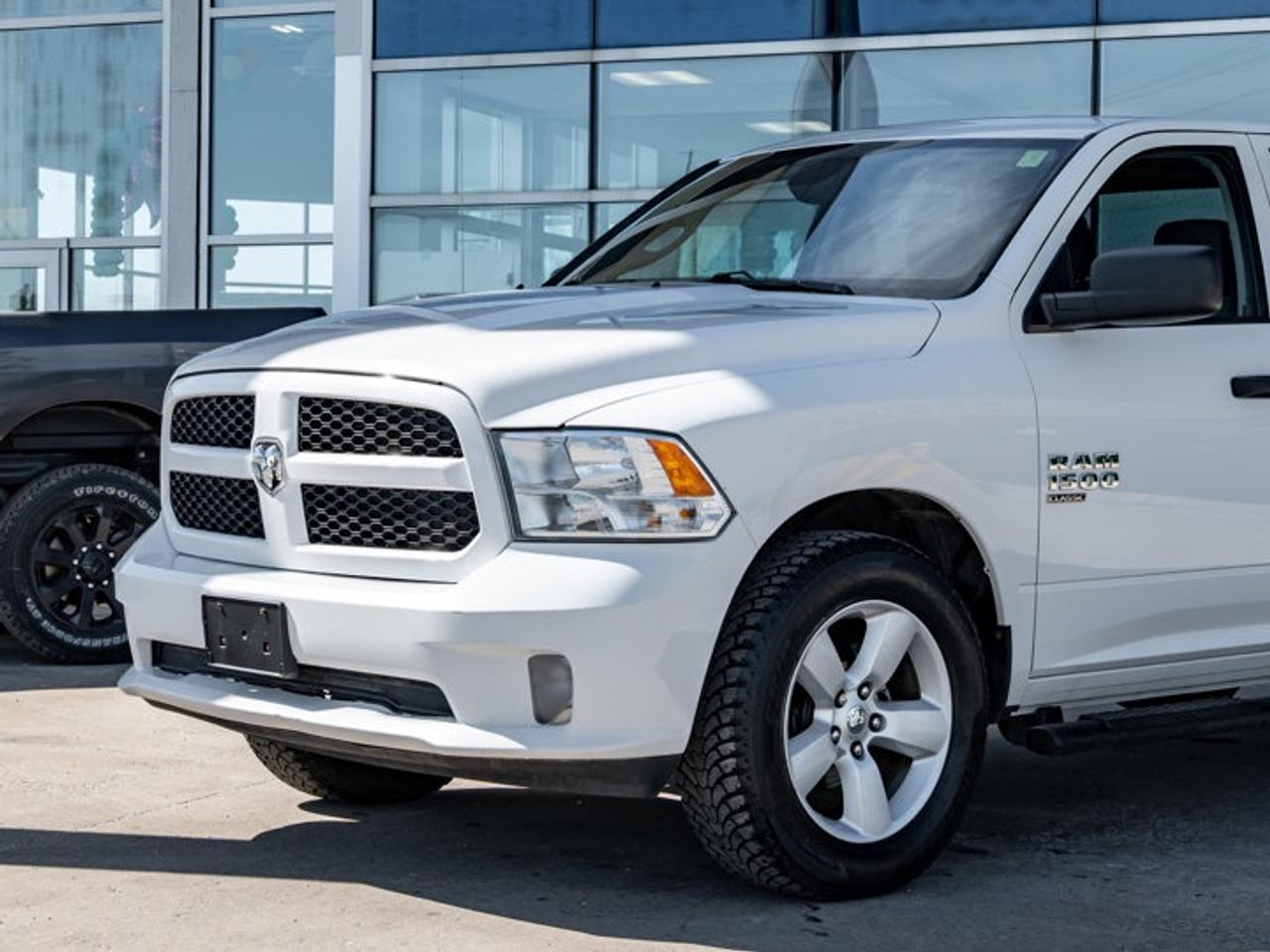 2021 RAM 1500 Classic EXPRESS Photo