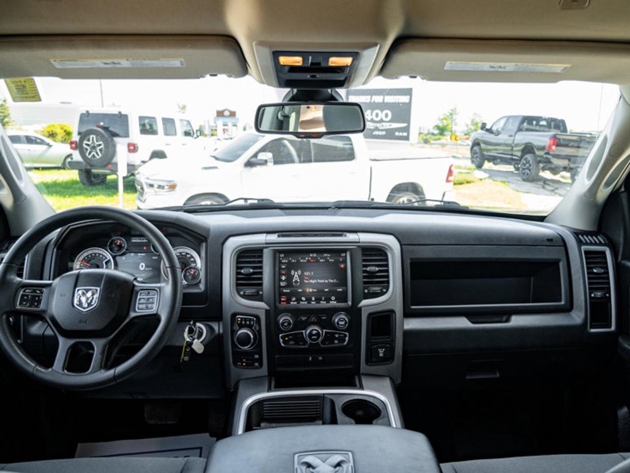 2021 RAM 1500 Classic EXPRESS Photo
