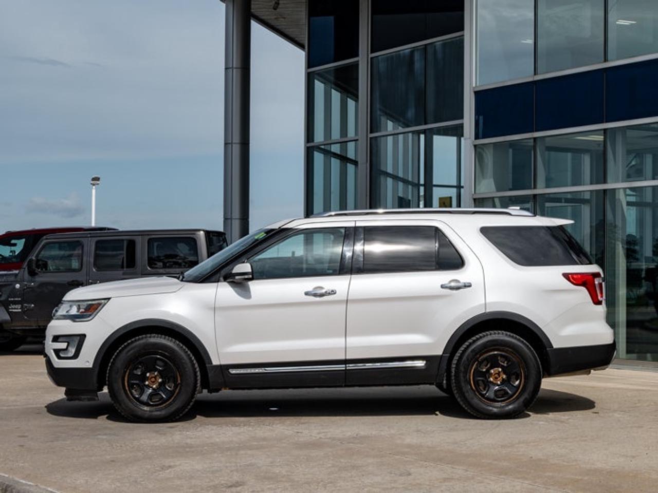 2017 Ford Explorer LIMITED Photo