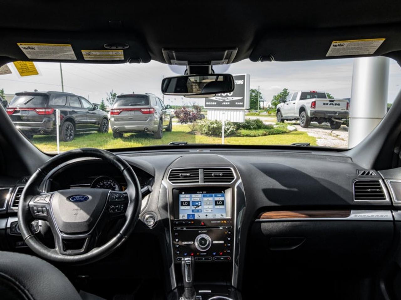 2017 Ford Explorer LIMITED Photo