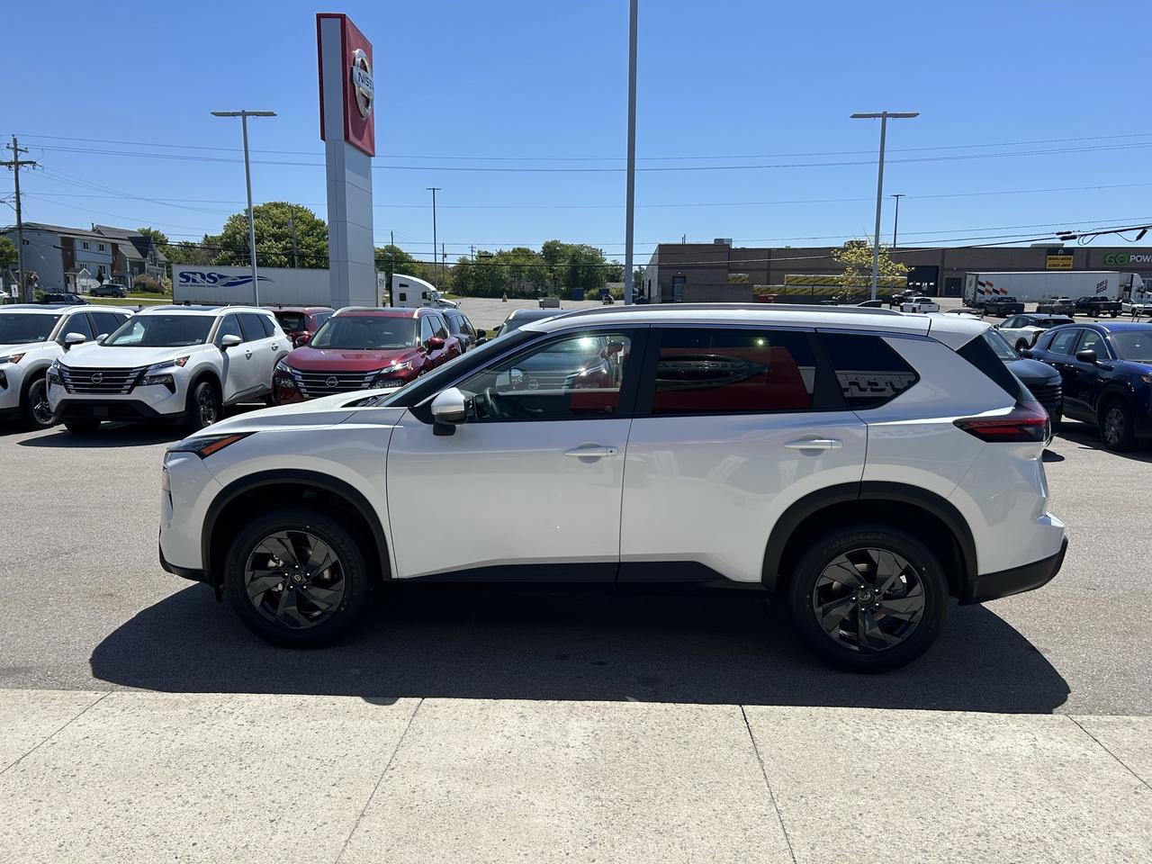 2026 Nissan Rogue SV MOONROOF Photo
