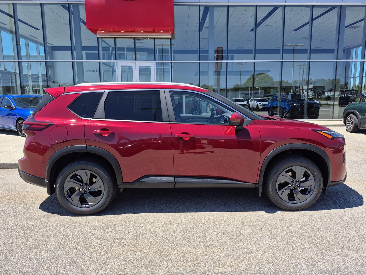 2026 Nissan Rogue SV MOONROOF Photo