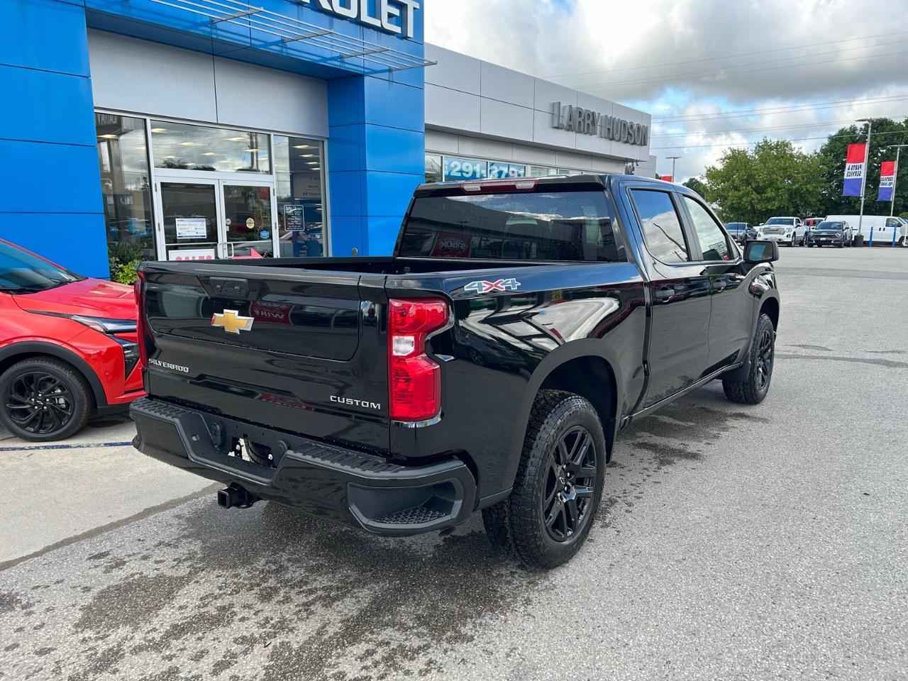 2026 Chevrolet Silverado 1500 Crew Cab Short Box 4-Wheel Drive Custom Photo2