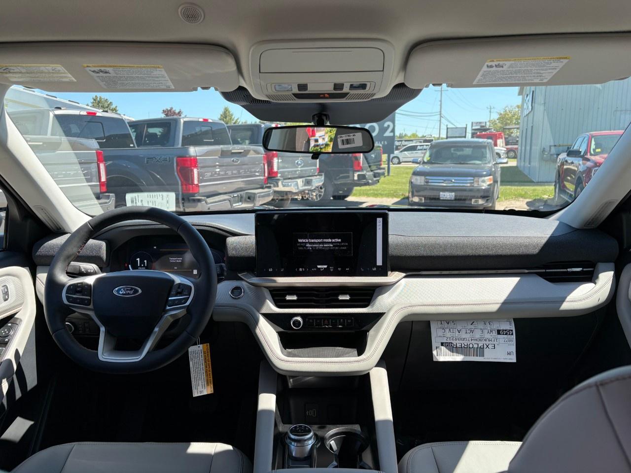 2026 Ford Explorer Active w/200A Pkg 4WD Photo