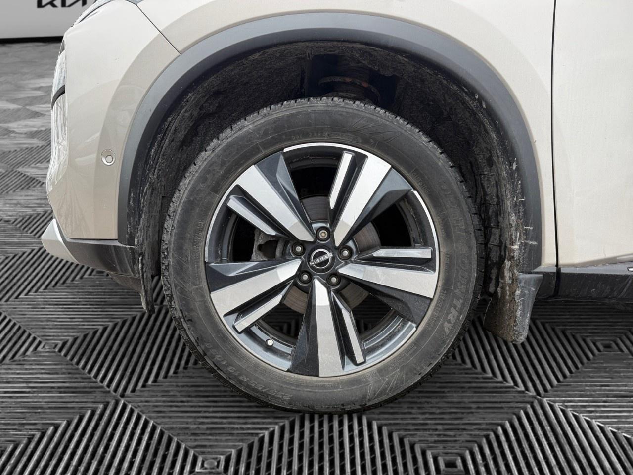 2023 Nissan Rogue AWD Platinum Photo