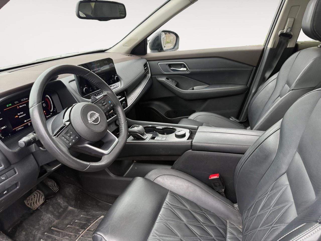 2023 Nissan Rogue AWD Platinum Photo