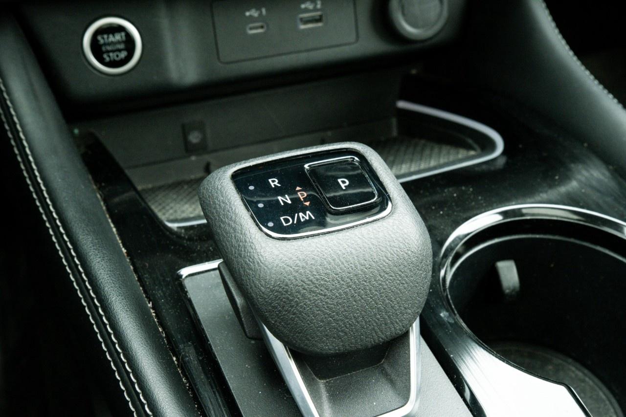2023 Nissan Rogue AWD Platinum Photo