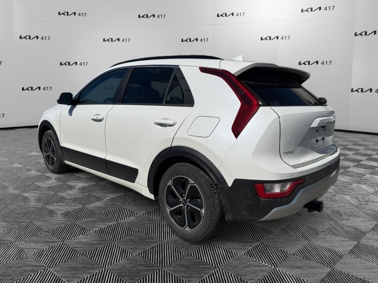 2023 Kia NIRO EX Premium FWD Photo