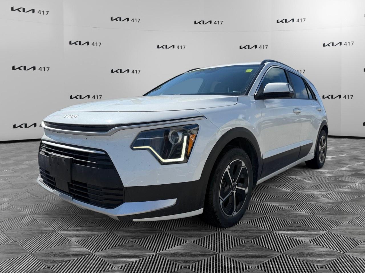 2023 Kia NIRO EX Premium FWD Photo0