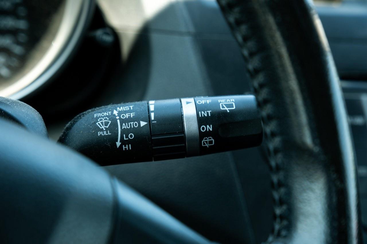 2012 Mazda MAZDA5 GT at Photo